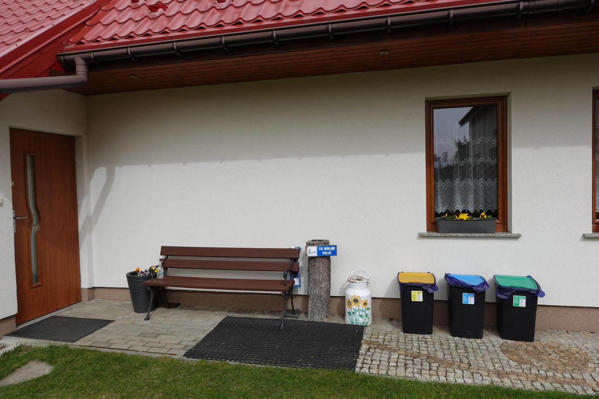 Mala Chatka Caloroczny Domek Krzeszow  Bagian luar foto